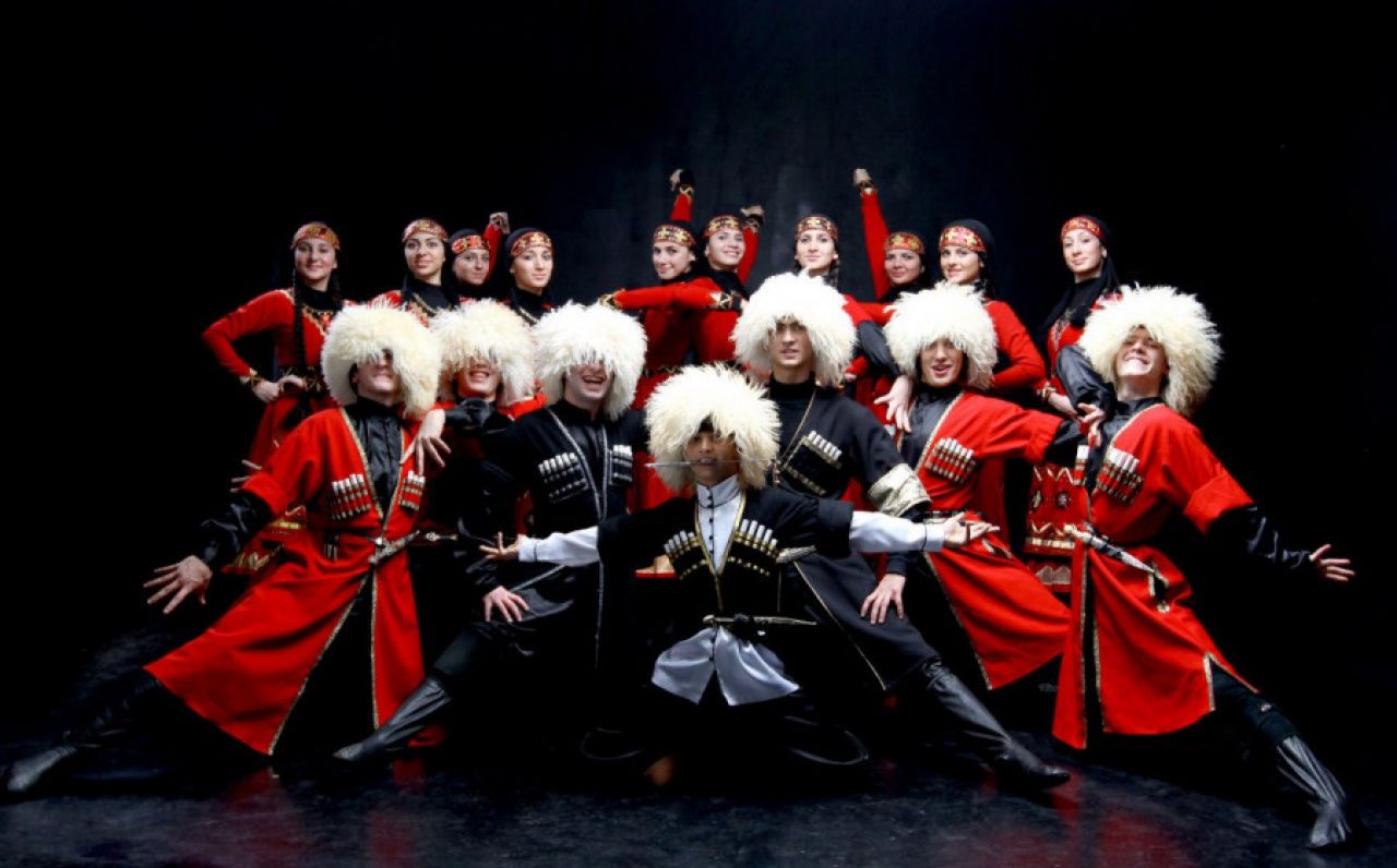 грузинские танцы