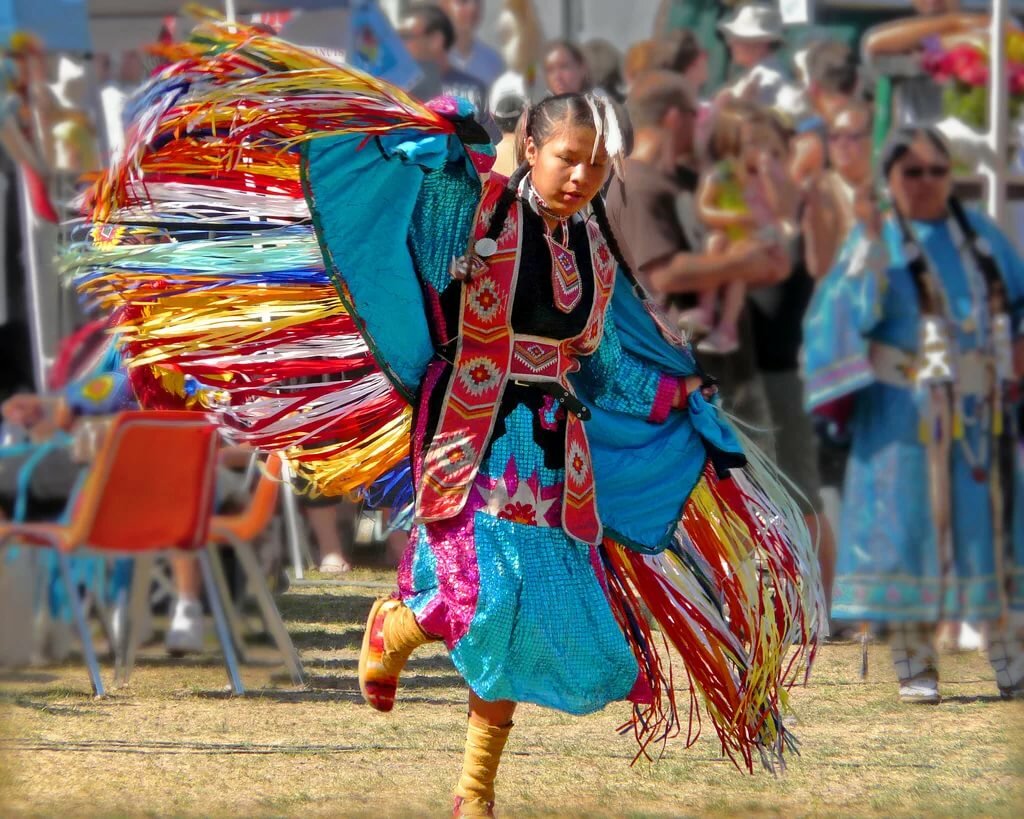 индейские танцы